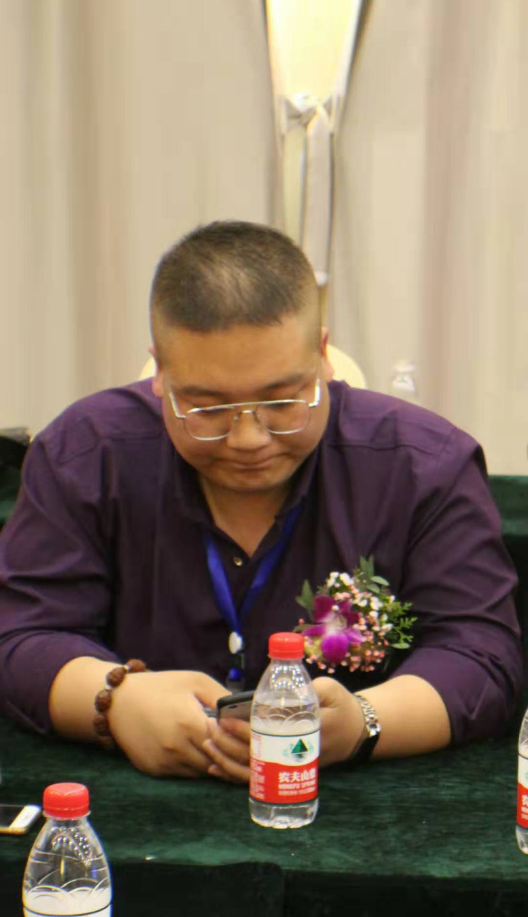  p data-id="gn8obl0kd5">胡胡,原名胡星星,曾用名胡星,胡湖,甘肃陇南