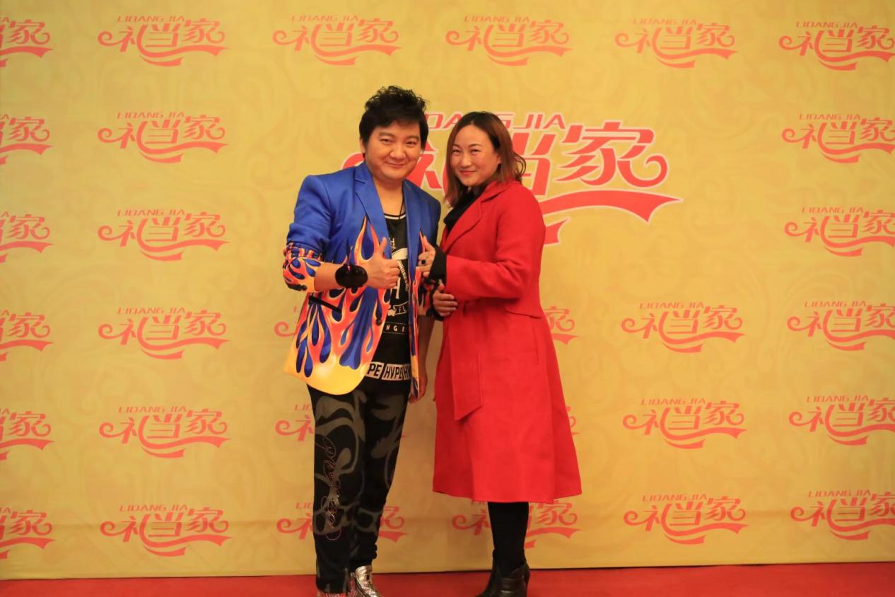  p data-id="gnc0ntl9xe">康飞翔,出生于湖南省娄底市新化县,毕业于