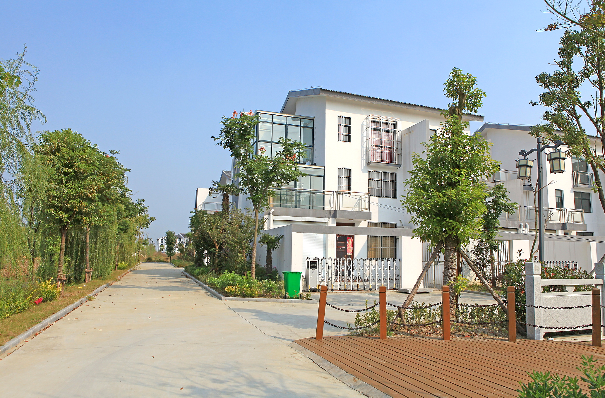  p data-id="gn77x9vtia">三湾人家是盐城市盐都区农村经济开发区的