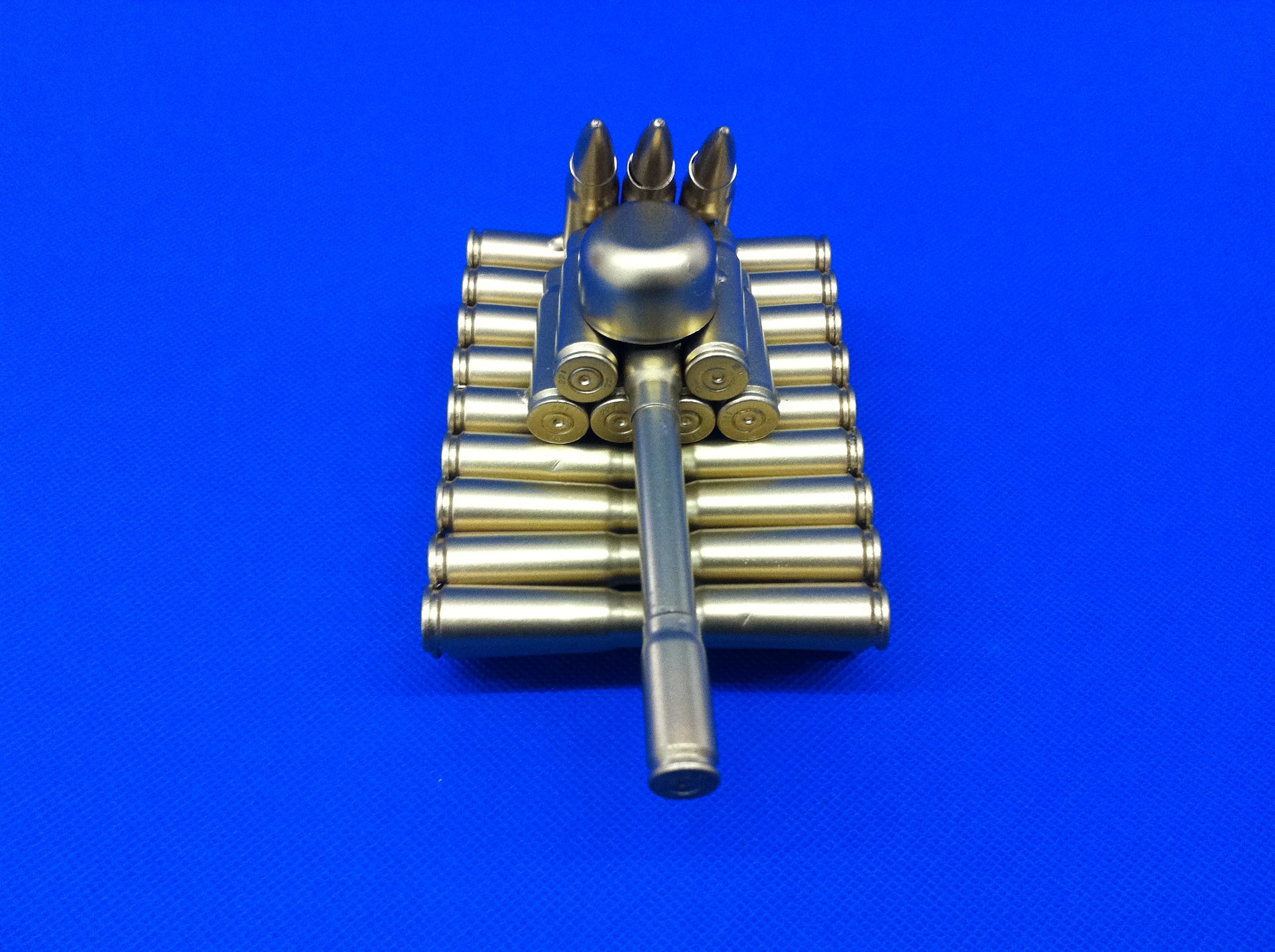  p>弹壳工艺品,又称子弹壳工艺品,弹壳模型.