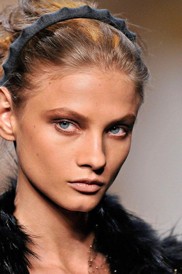 安娜·塞莱茨妮娃