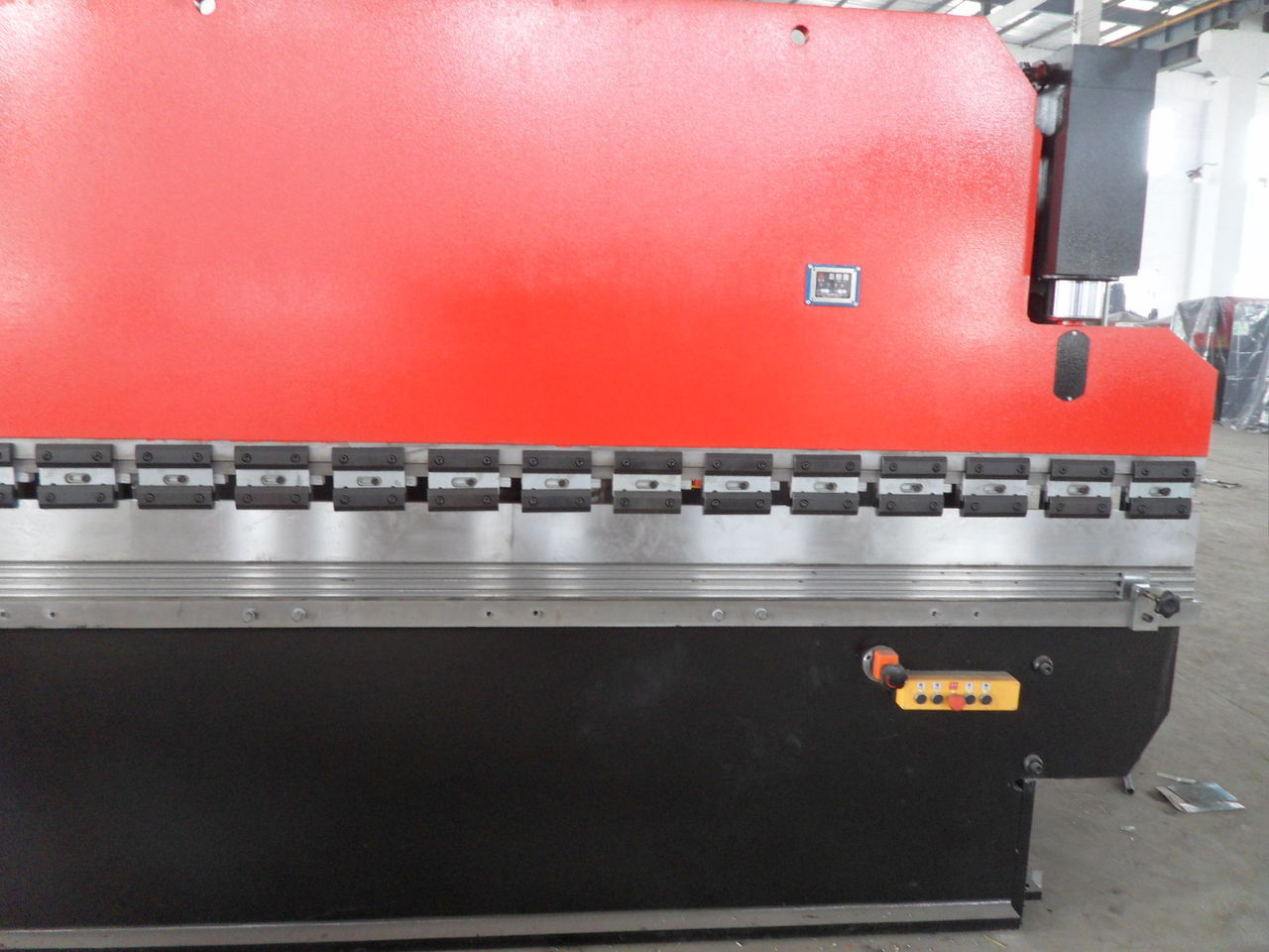 液压板料折弯机