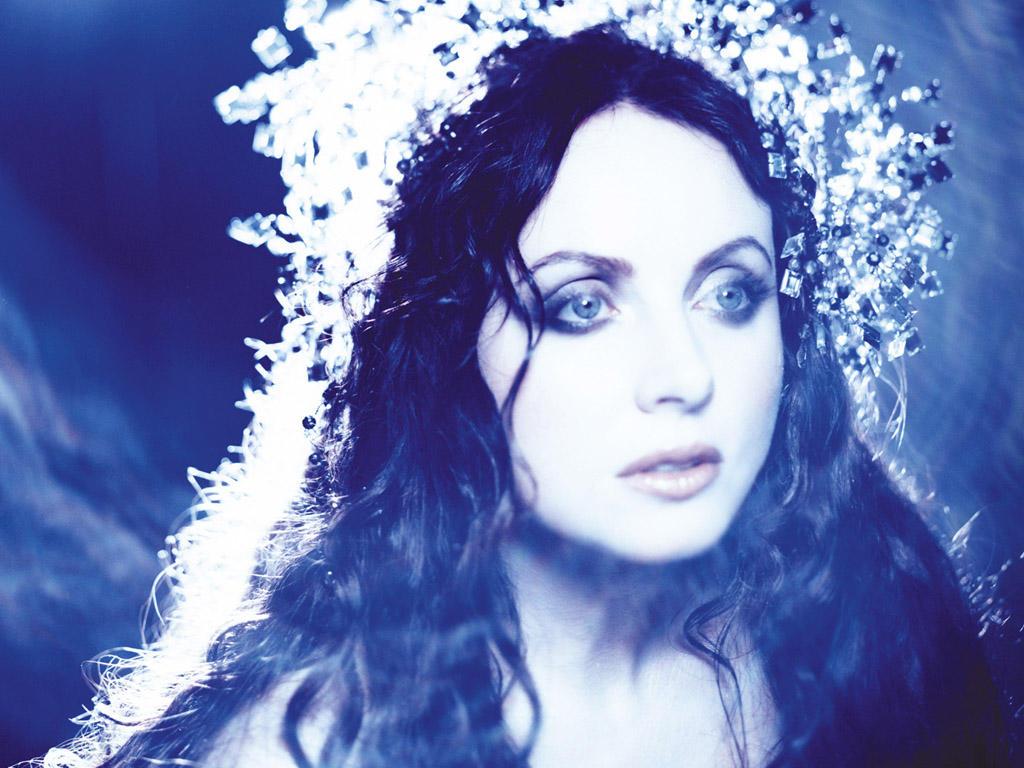  p>莎拉·布莱曼(sarah brightman),1960年8月14日出生于英国伯肯斯特