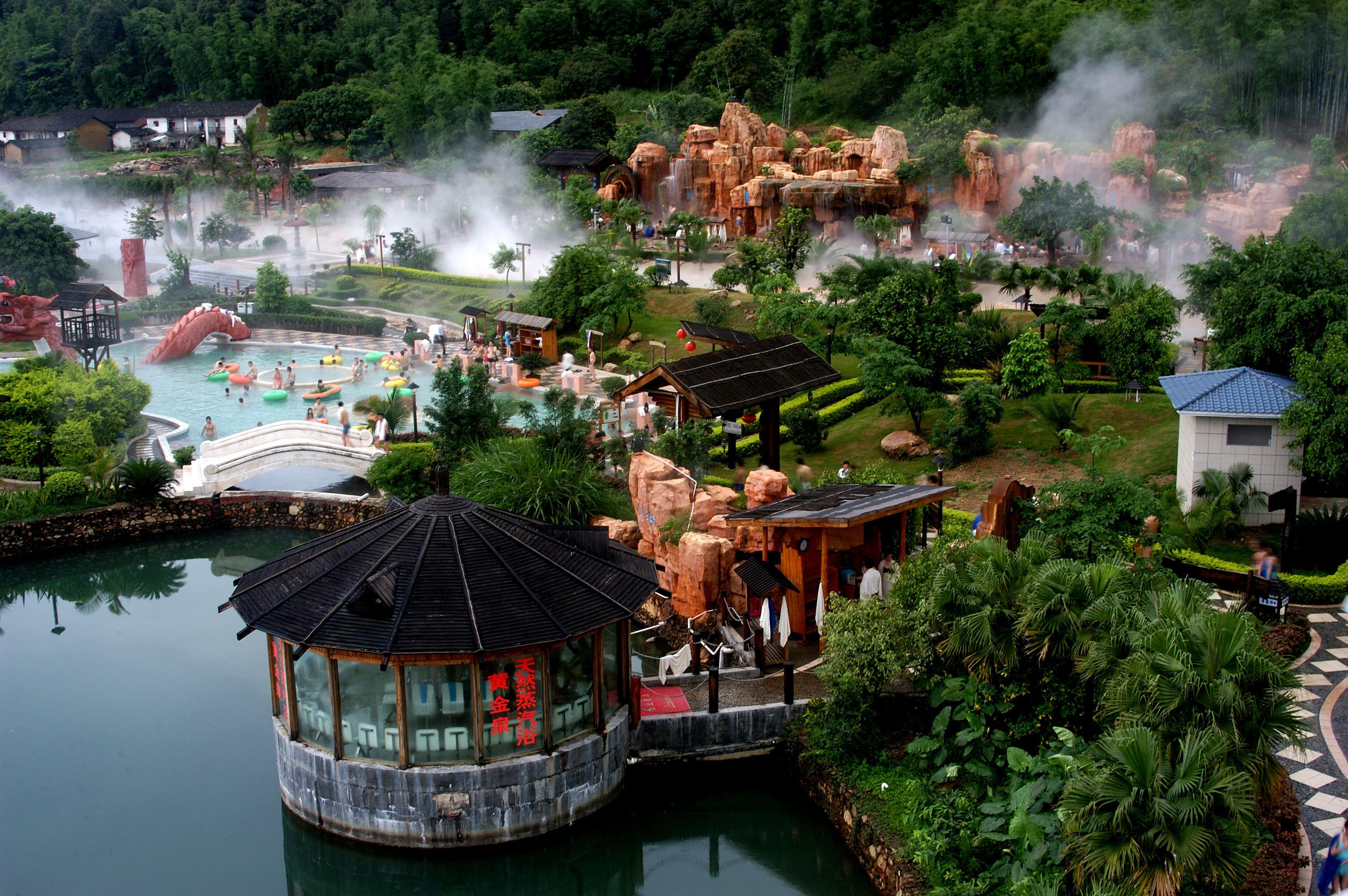  p>阳都温泉旅游区是2006年山东省重点旅游建设项目之一.