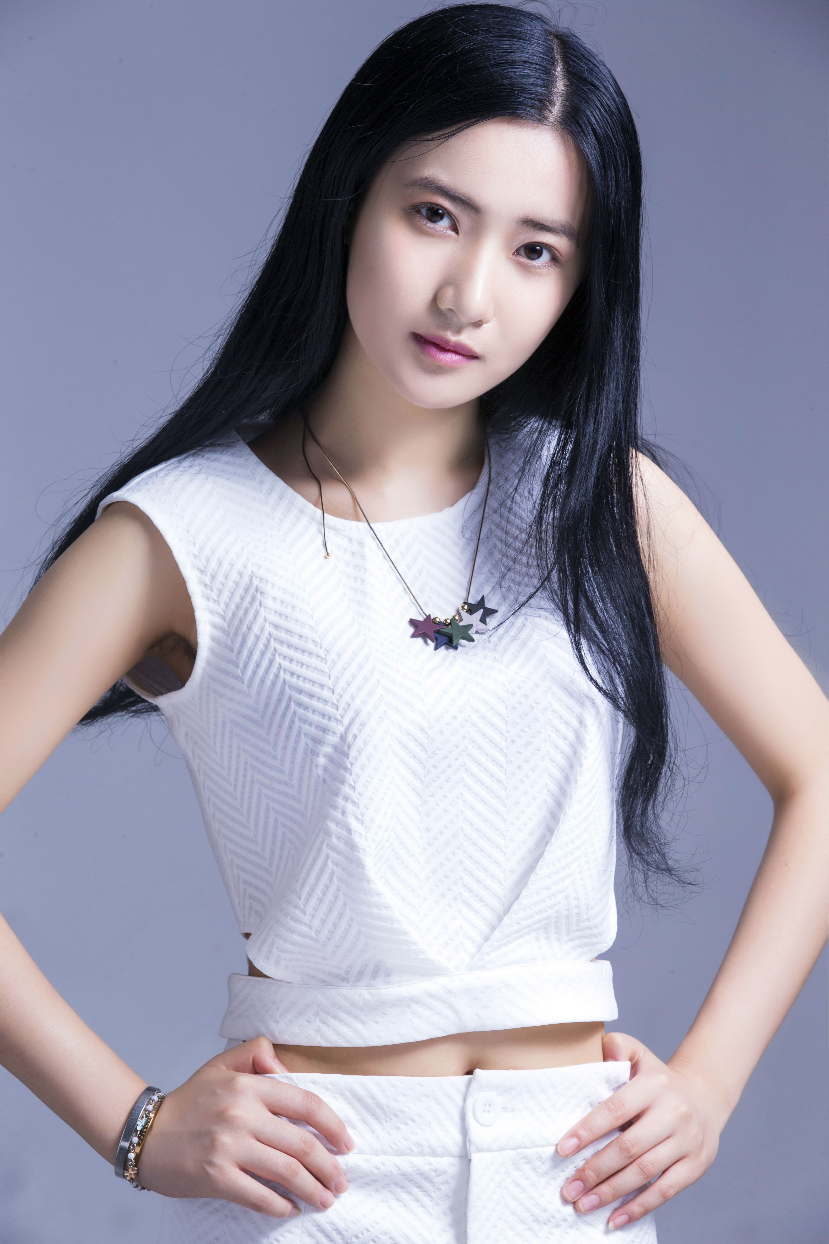 9.28号推出的女子演唱组合.成员有:witic,莹莹,兔子,婉儿四名成员.