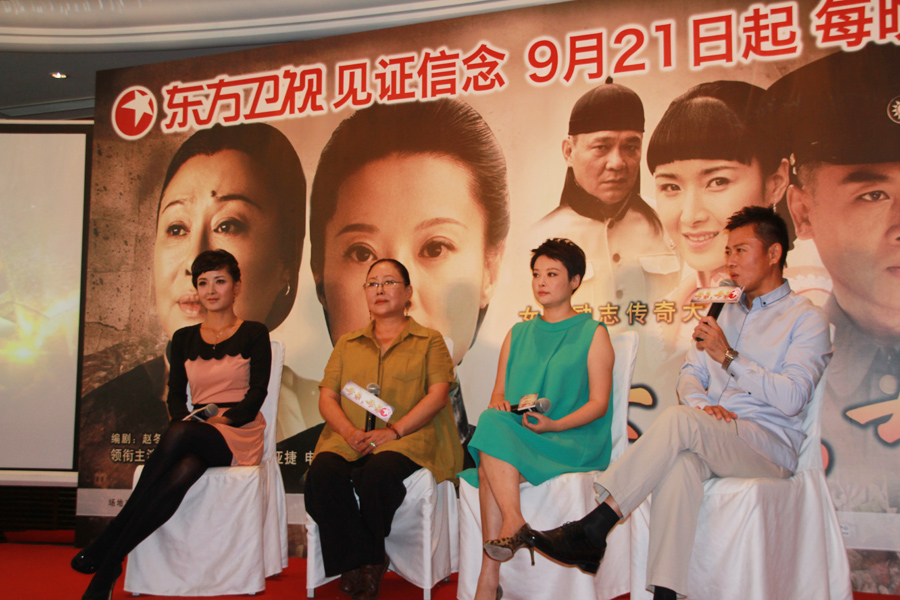  p>黄曼,1980年11月4日出生于陕西省西安市,中国内地女演员,毕业于 a