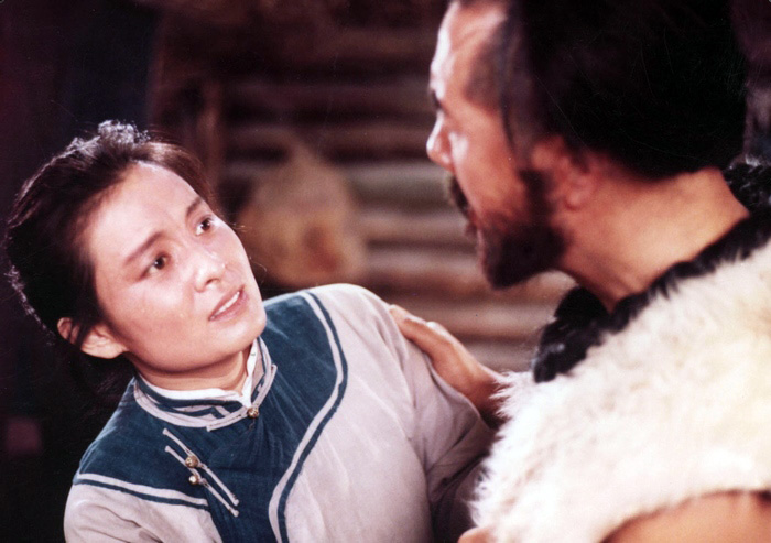 《淘金王》是由 a target="_blank" href="/item/上海电影制片厂