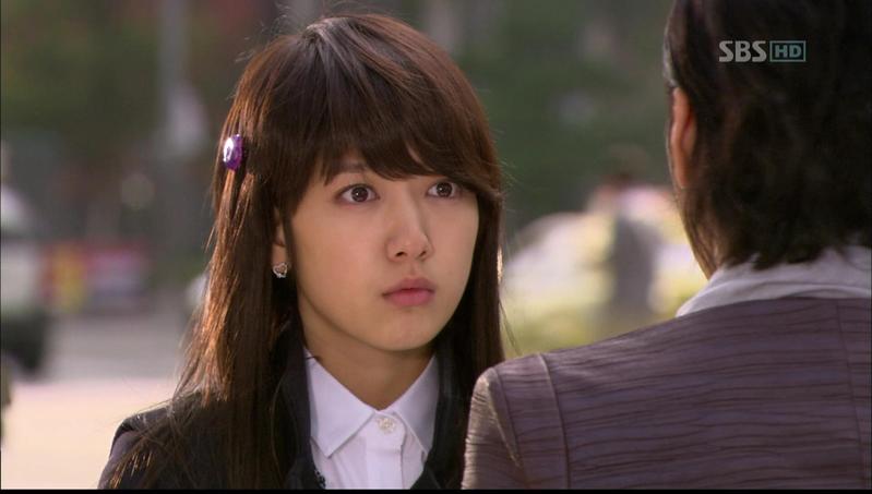  p>《原来是美男啊》是韩国sbs电视台2009年10月7日起首播的水木剧,由