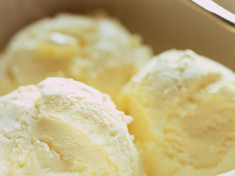 香草蛋奶冰淇淋