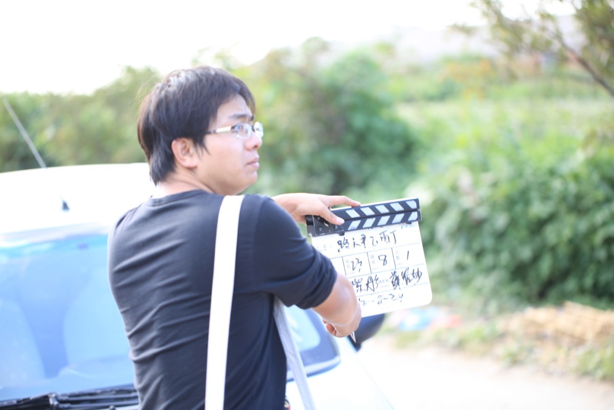 ="gnwyrc4ew9">《路人甲乙丙丁》是由杨紫彤执导的剧情片,晋晗宁,高岱