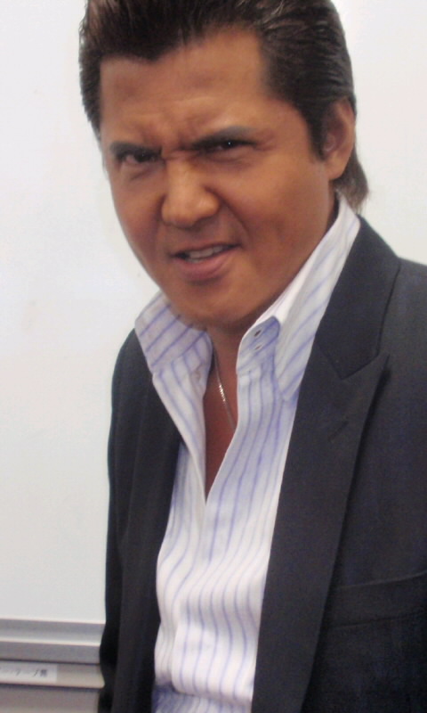  p>竹内力,1964年1月4日出生于日本大分县,影视演员,制片.