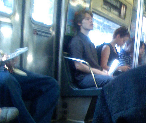 harrison) /i>,1977年11月2日出生于美国 a target="_blank" href="