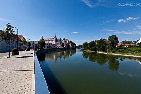 在欧洲河流中长度仅次于 a target="_blank" href="/item/伏尔加河