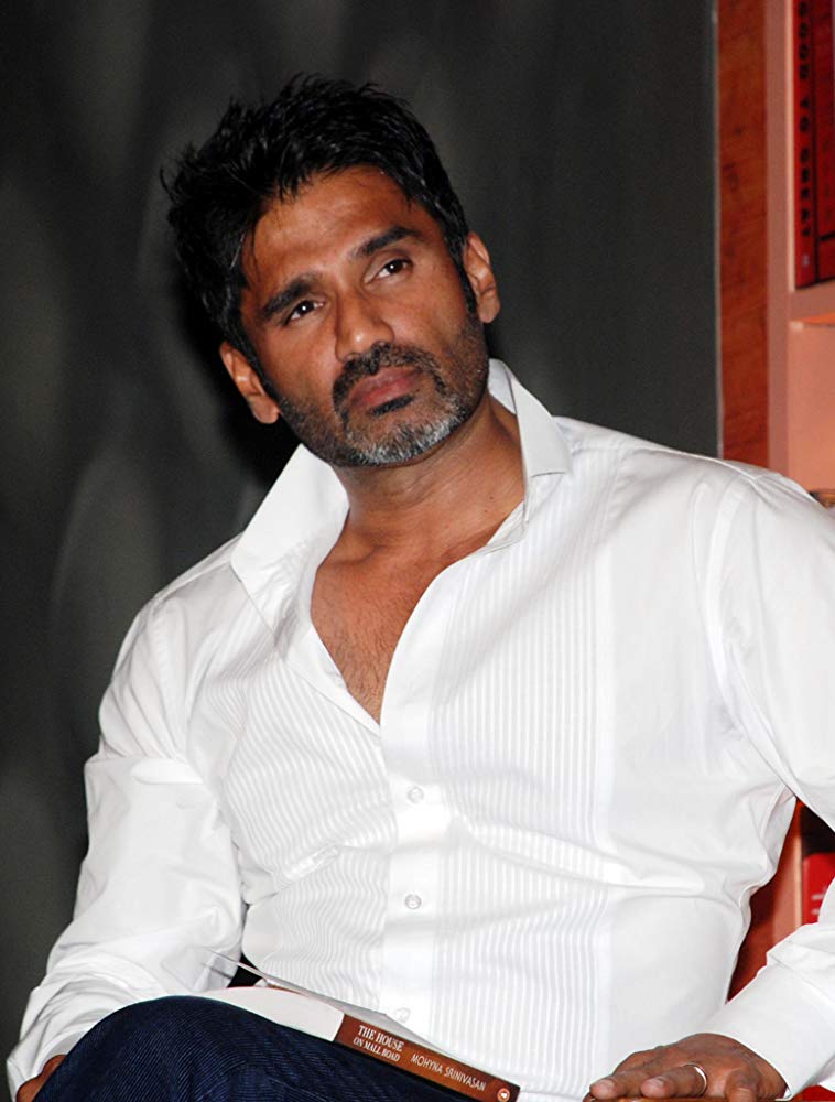  p>桑尼尔·谢迪(sunil shetty),1961年8月11日出生于印度卡纳塔克邦