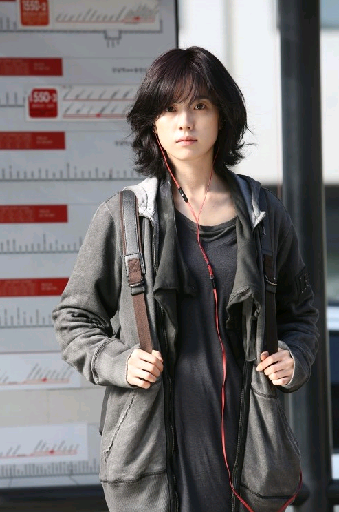  p>韩孝周(han hyojoo),1987年2月22日出生于韩国忠清北道清州市.