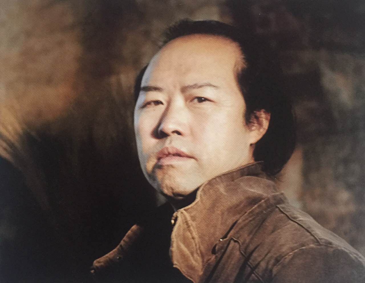  p>徐飞,字阳舟,苗族 ,1965年7月生于贵州省长顺县,贵州画家.