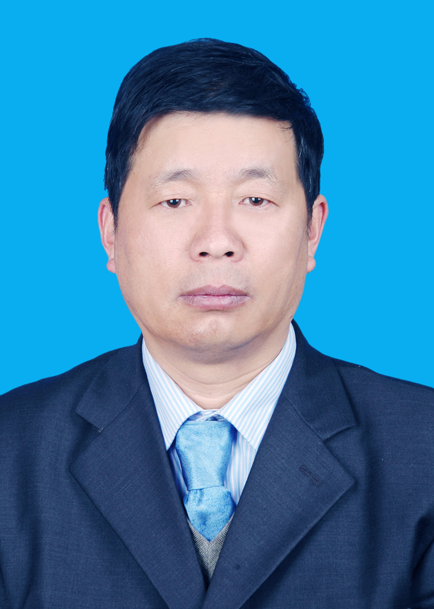 现任西藏自治区林芝市环境保护局党组书记,副局长