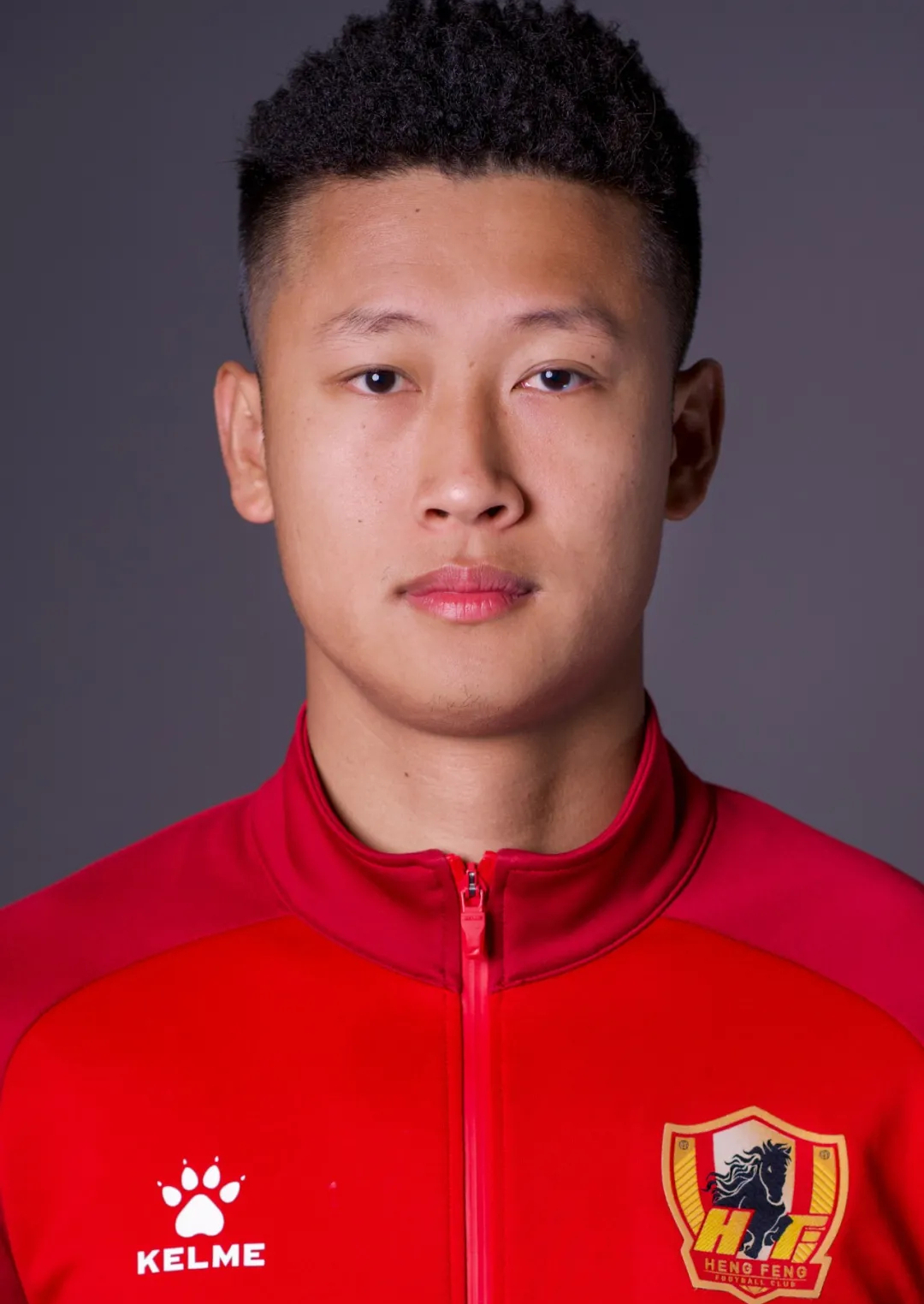  p data-id="gnwwxted9b">薛晨,1992年5月19日年出生于江苏无锡,中国