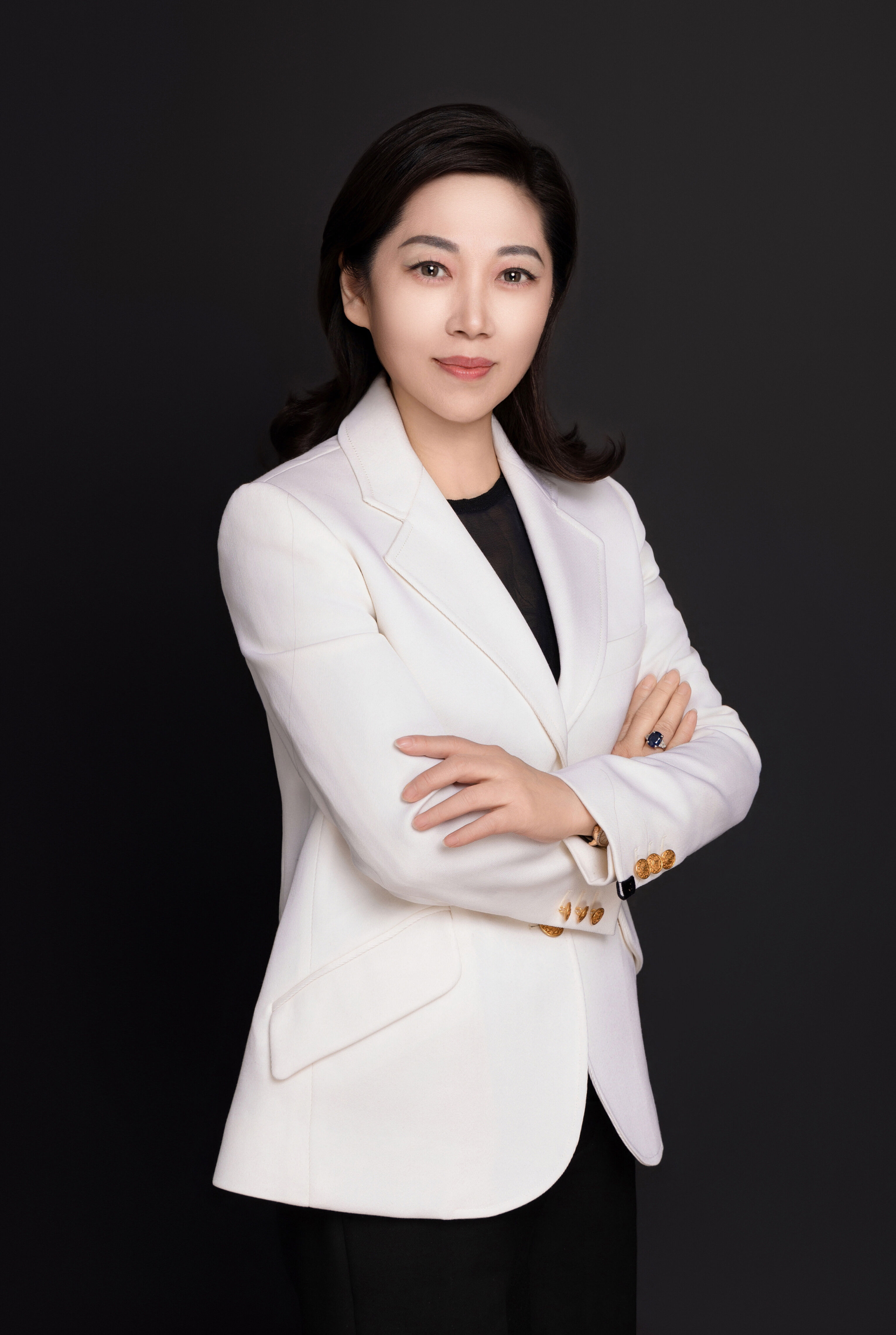 ;香港青鸿国际贸易有限公司董事长