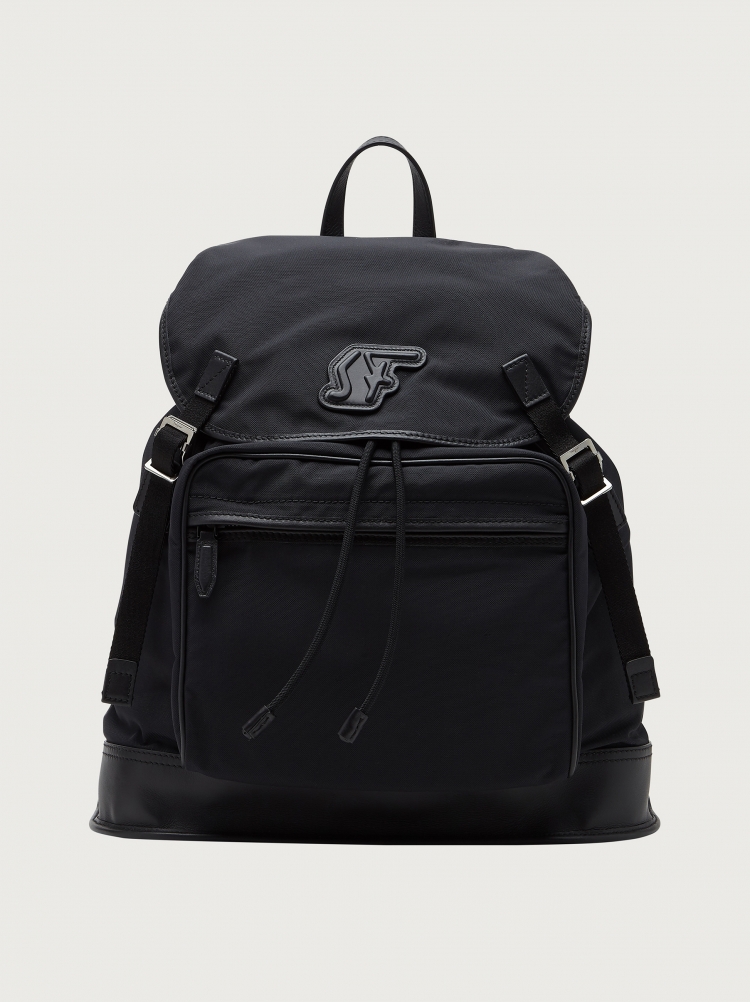  p>sf双肩包是菲拉格慕品牌旗下的一款产品. /p>