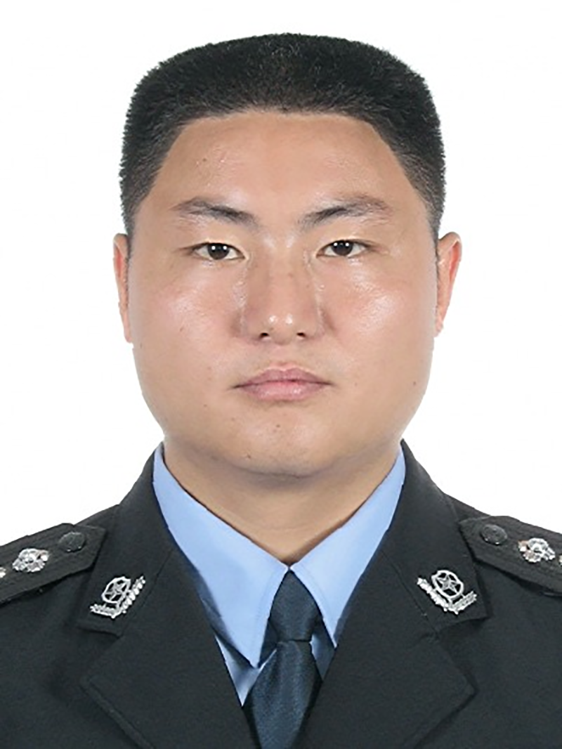 现任四川省绵阳市梓潼县公安局党委副书记,常务副局长