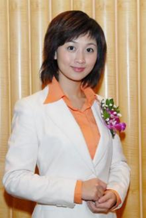  p>鹭遥,是汕头电台著名主持人,播音员,《围观快乐》节目主持人. /p>
