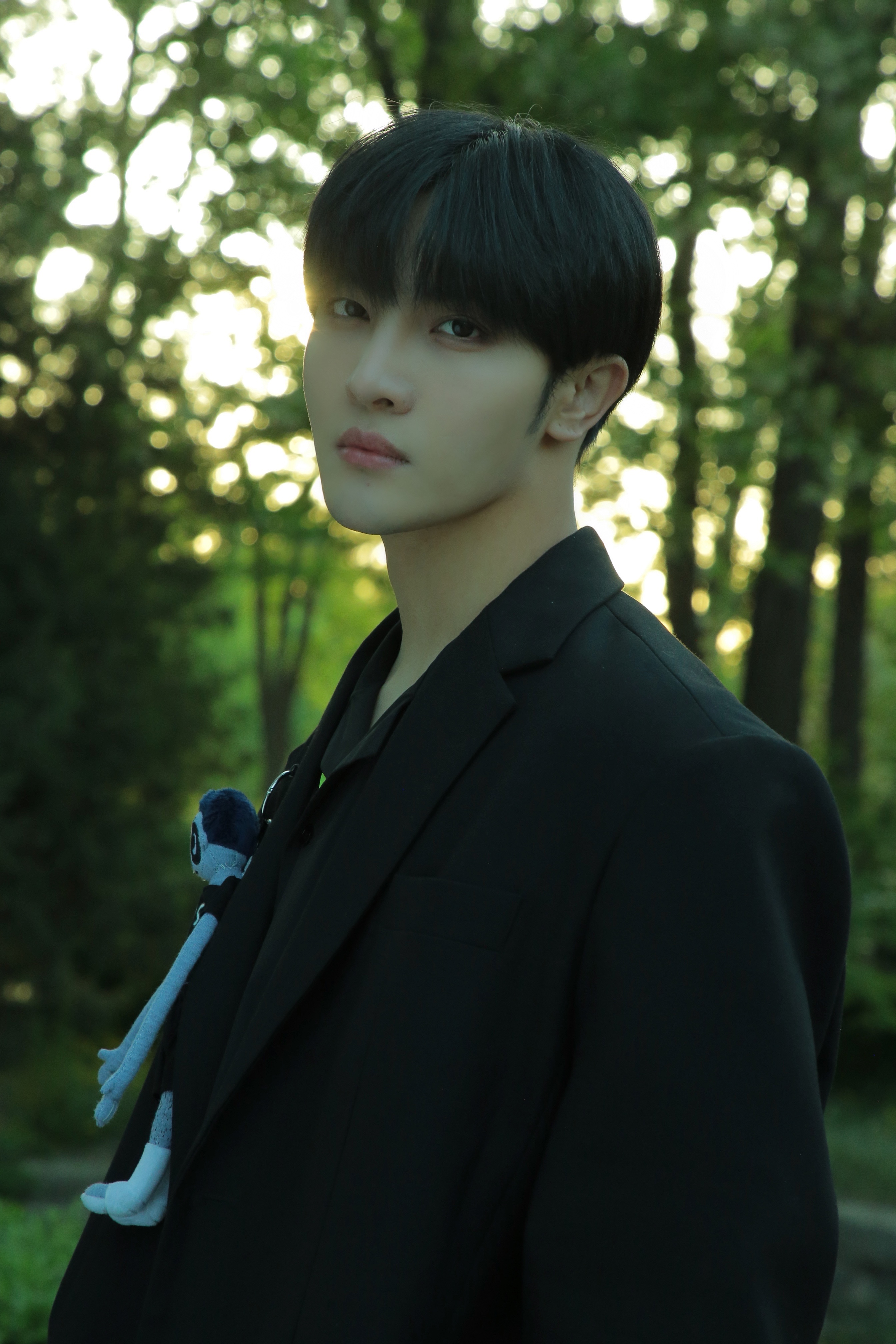 n9hk">韩松,1998年12月26日出生于山东省威海市,中国内地男歌手,演员