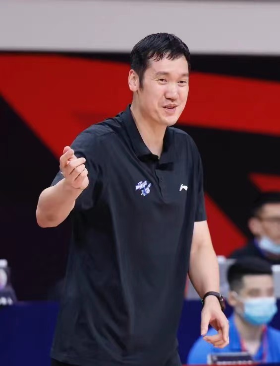  p>李可,男,1981年5月出生于河北省保定市,中国职业篮球运动员,曾在 a