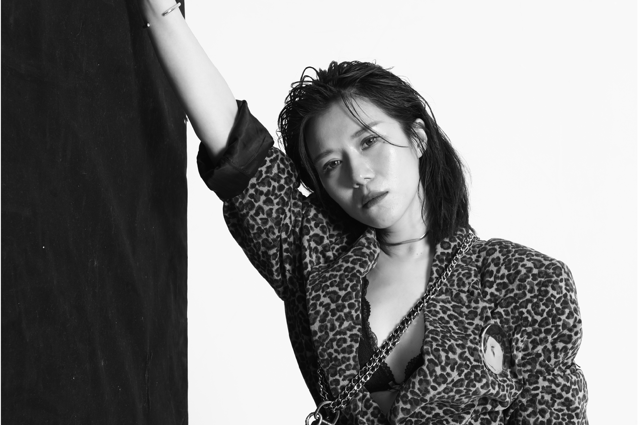  p data-id="gnbpwtqkqt">尹贝希,开心麻花签约艺人,曾在开心麻花喜剧