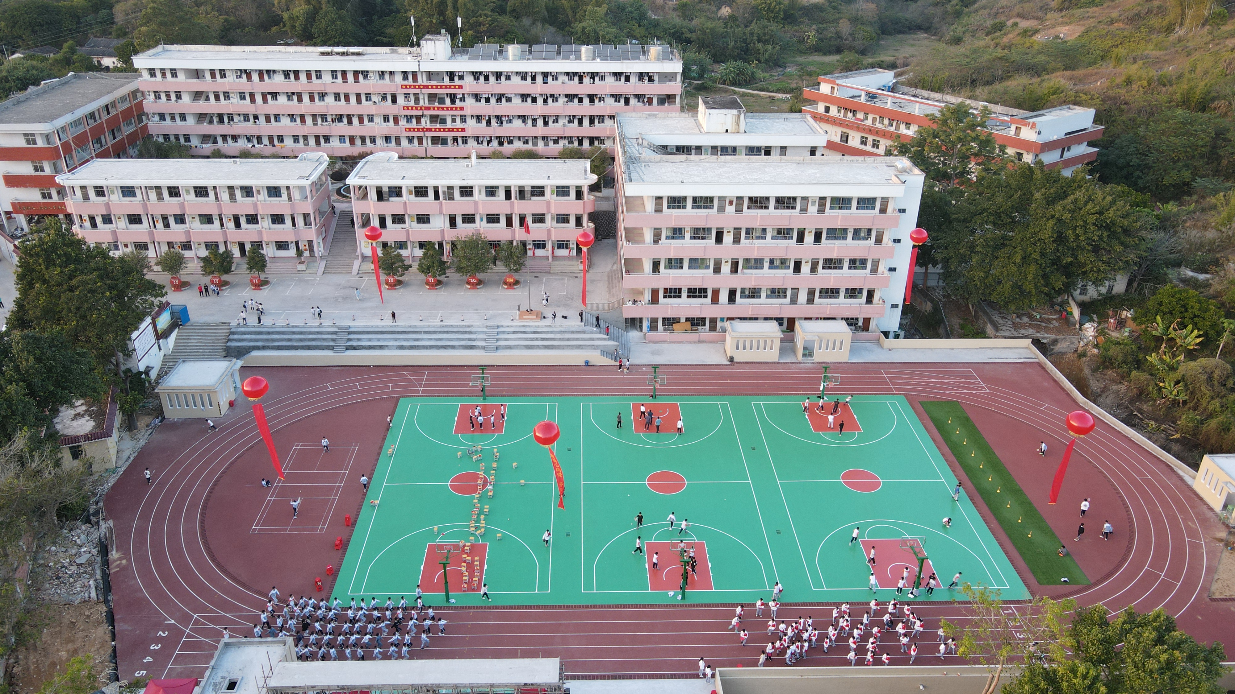  p data-id="gnhdjkgrxt">丰顺县东留中学位于丰顺县 a target="