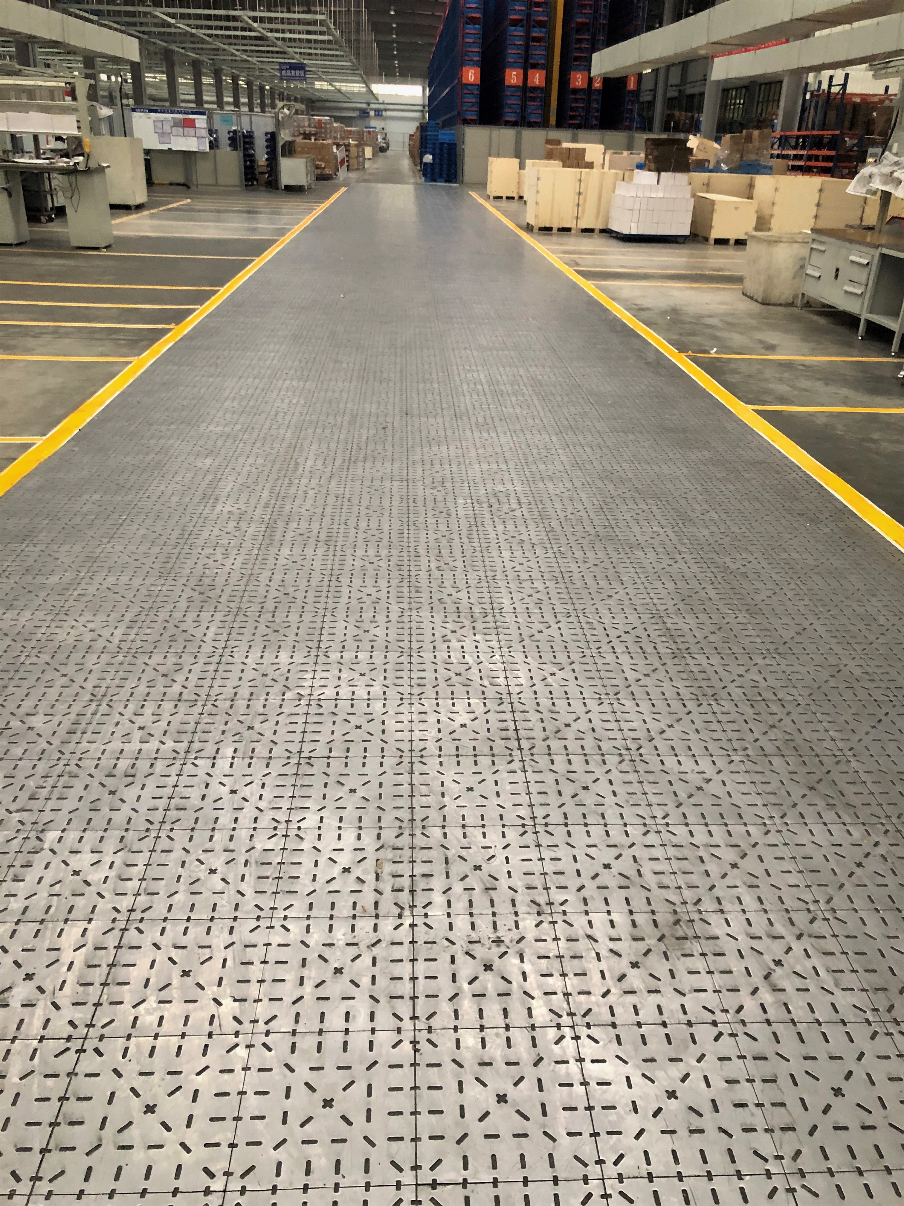 钢地砖又称金属地板,车间地板,不锈钢地砖等