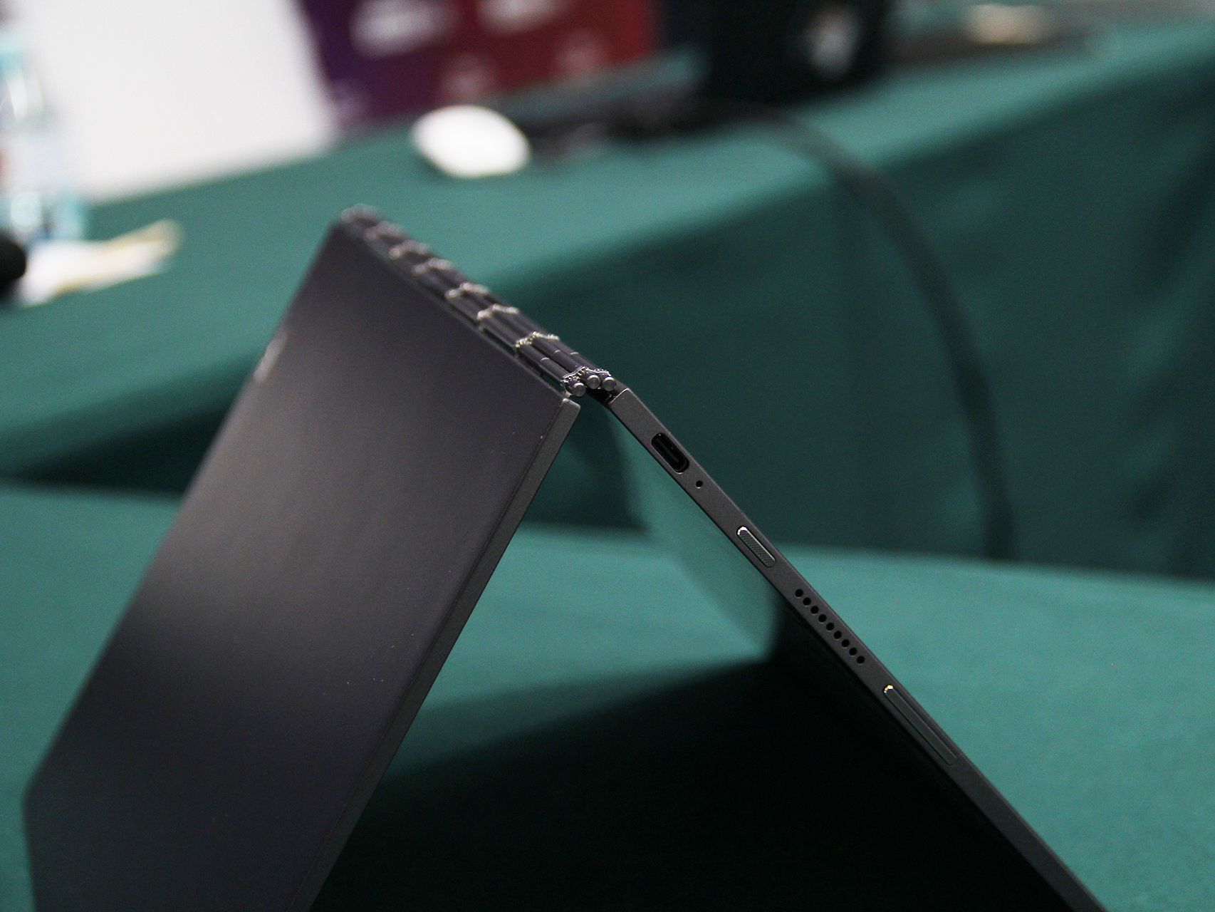 联想yoga book 2