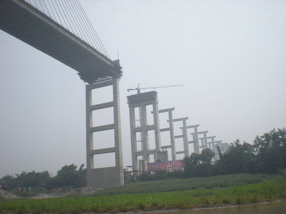 ,又称"合江长江二桥",是中国四川省<a