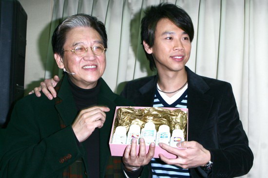  p>陶喆(david zee tao),1969年7月11日出生于中国香港,华语流行乐男