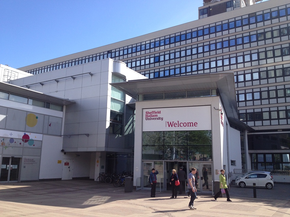 谢菲尔德哈勒姆大学