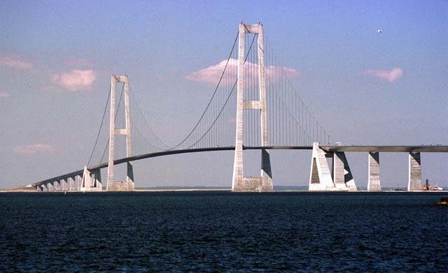  p data-id="gnwtlhgbnj">大贝尔特桥(丹麦语:storeb  ltsbroen,也有