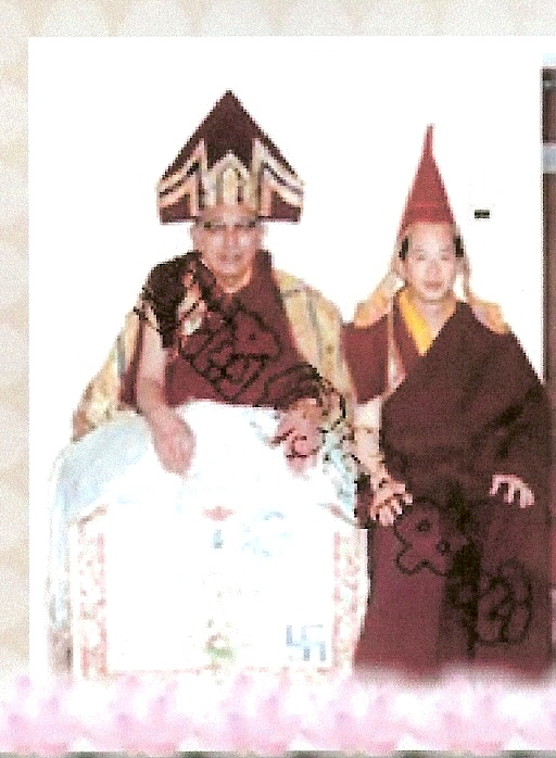 lemmaid="3304234">安章寺 /a>得珠巴活佛托付龙钦心髓传承上师风帽