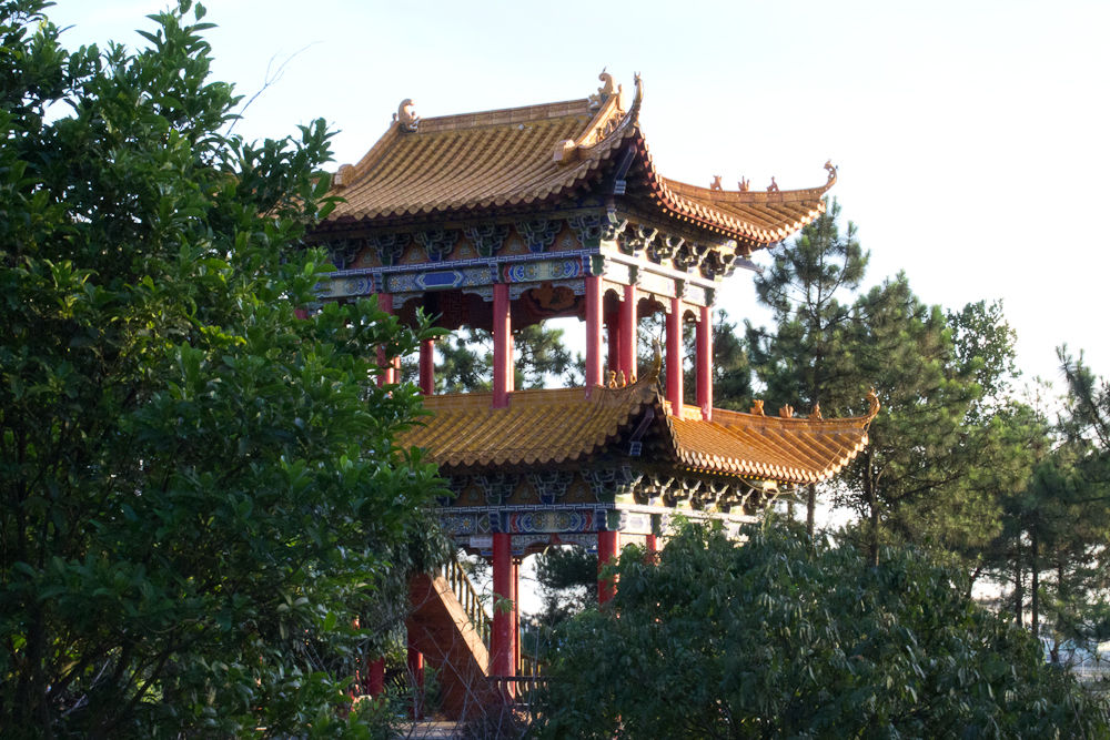 仙岛公园,又称逸仙公园,位于 a target="_blank" href="/item/钦州港