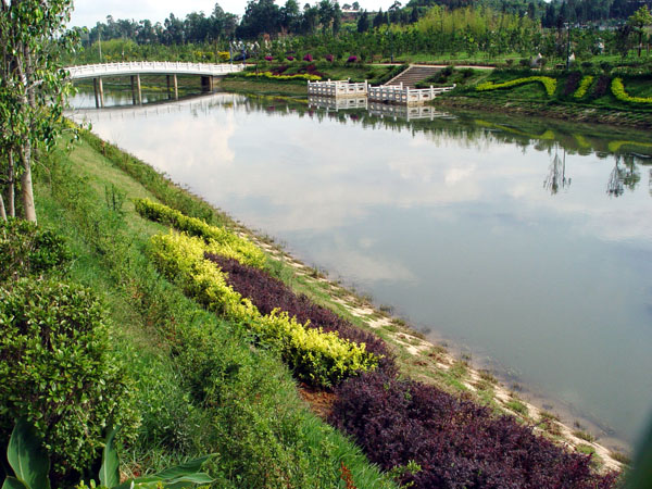  p>巴江(又名板桥河),属珠江水系南盘江左岸一级支流,发源于石林县山