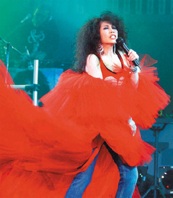  p>欧阳菲菲,1948年9月15日出生于 a target="_blank" href="/item