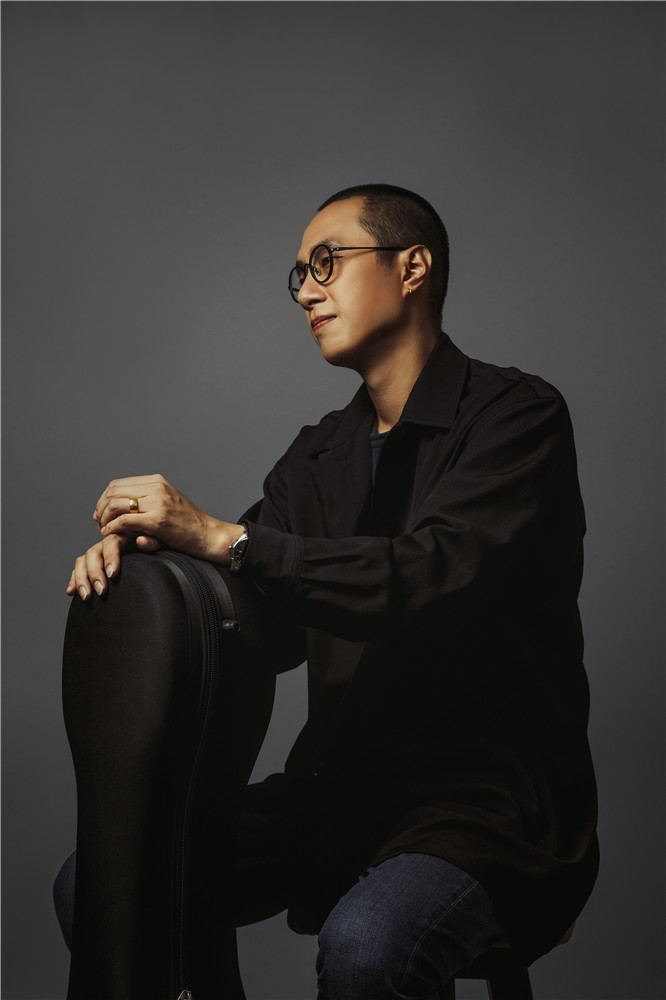 data-lemmaid="124159">满族 /a>,中国内地男低音歌唱家,出生于 a