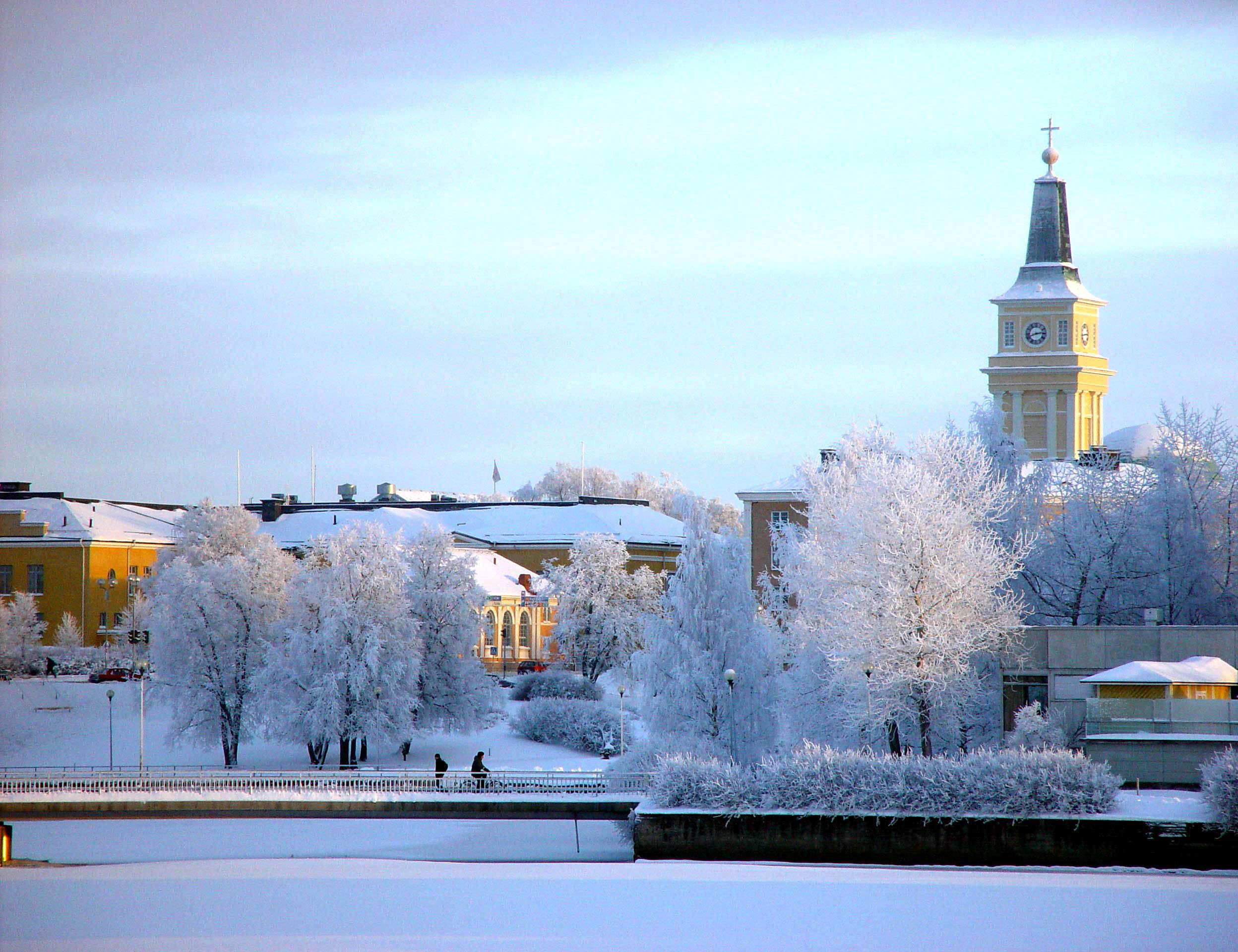  p data-id="gnwlwwduw7">奥卢,地名,是芬兰北部最大的城市,也是芬兰