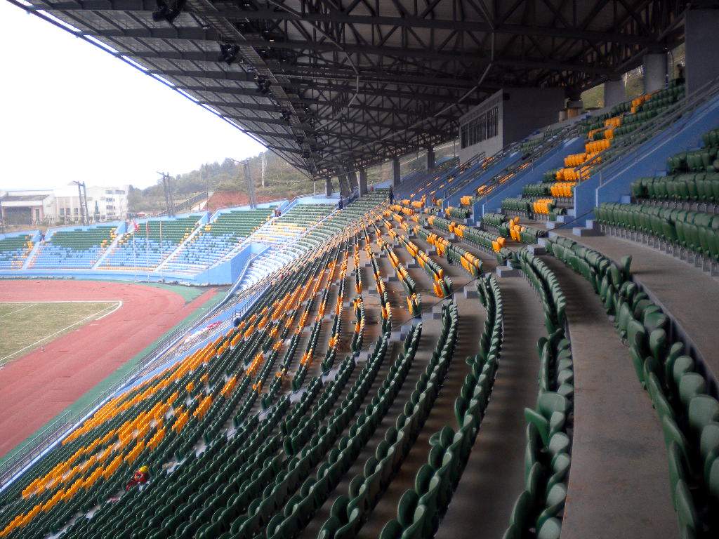 梅县曾宪梓体育场