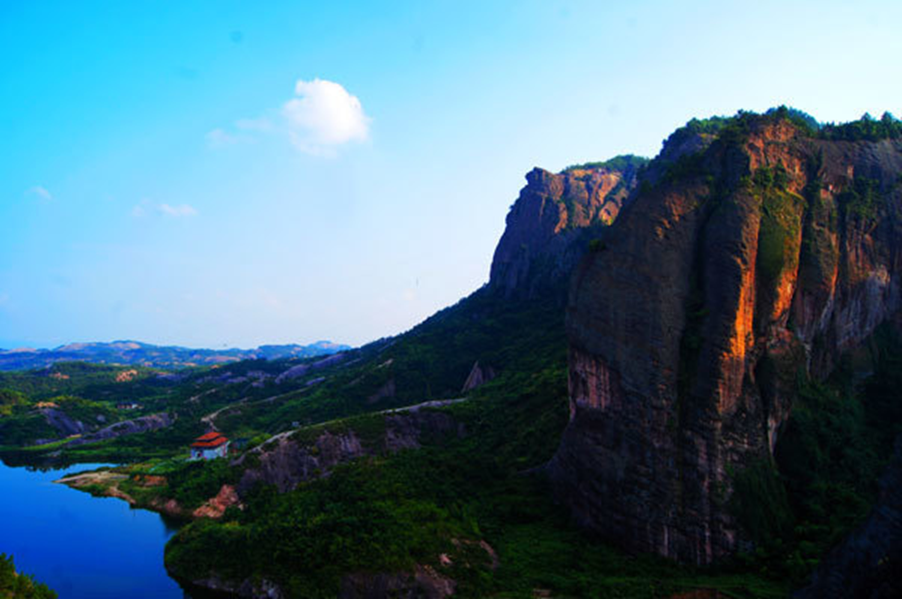 鄂,赣边界的湖南省岳阳市 a target="_blank" href="/item/平江县