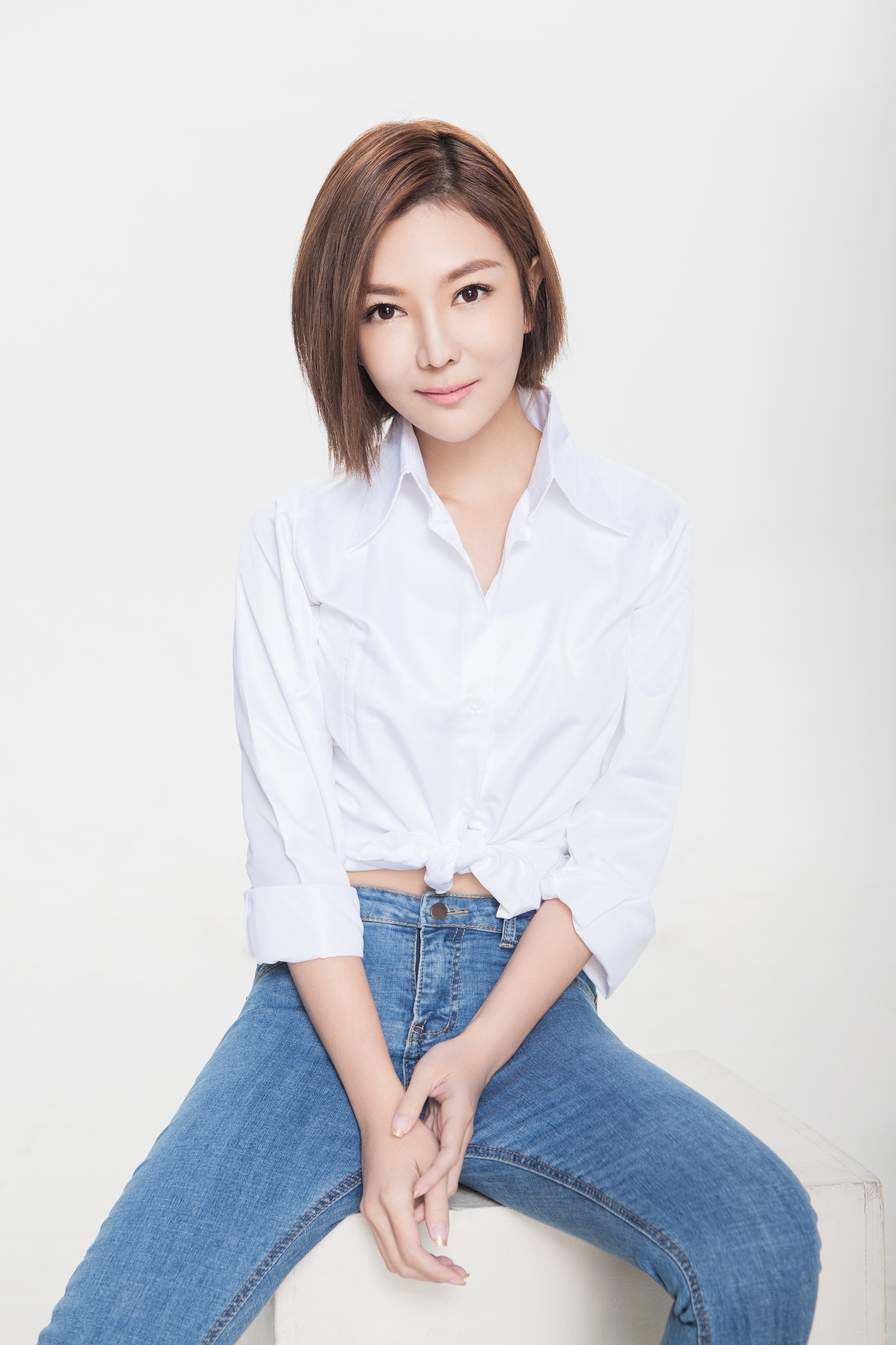  p>童冰玉(chris tong),6月14日出生于马来西亚,影视演员,主持人,歌手