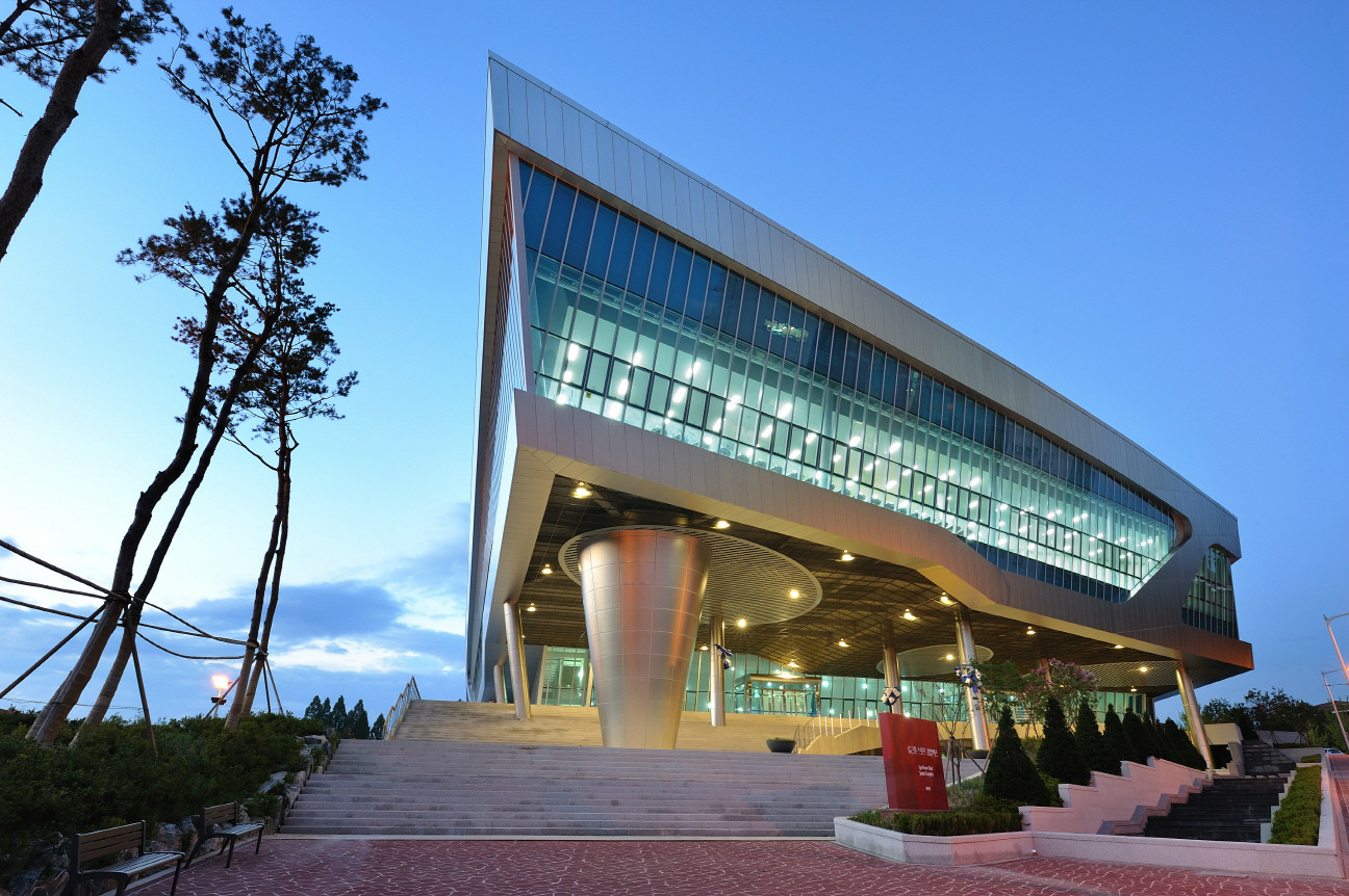  p>韩国科学技术院(英语:korea advanced institute of science and