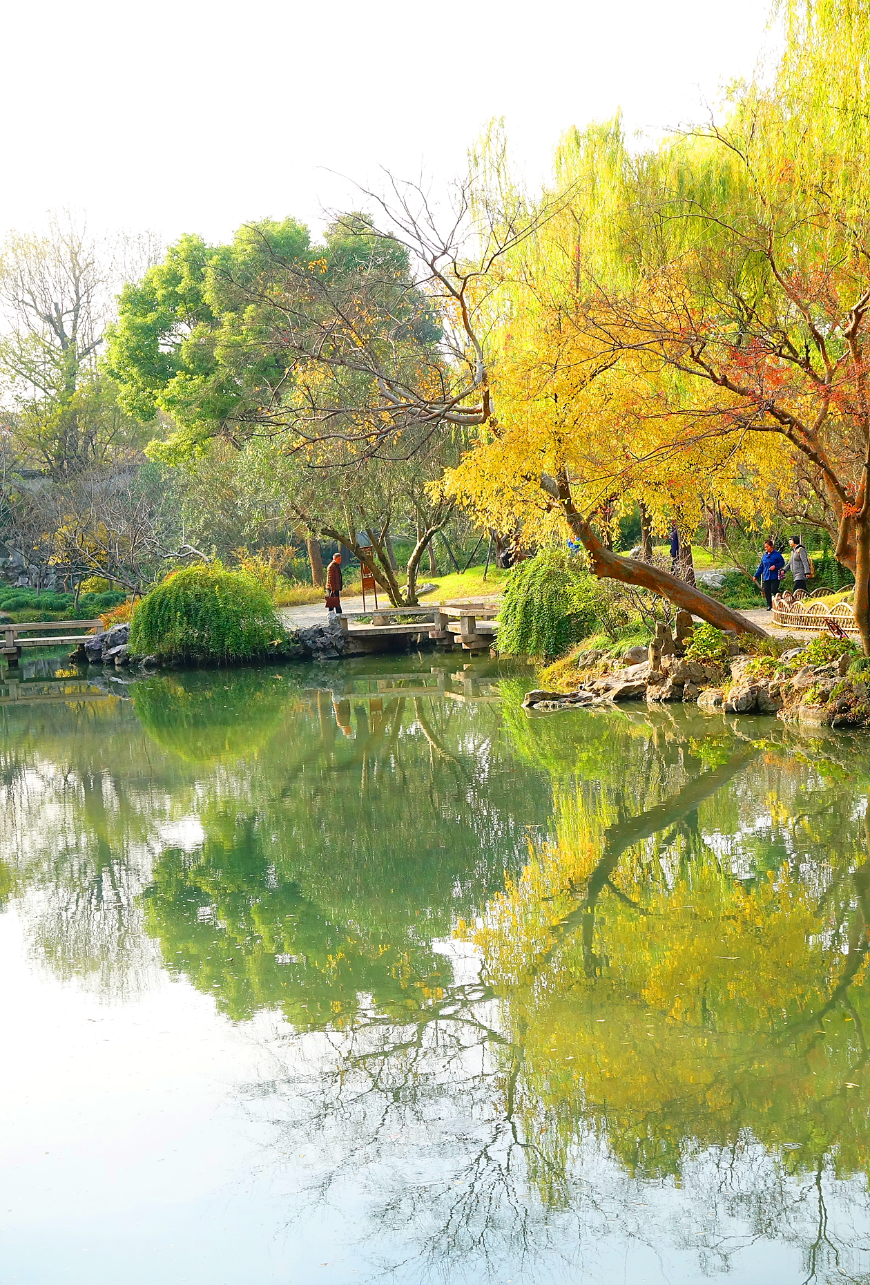  p data-id="gnwn6utn8z">历史名园指具有悠久历史,知名度高的园林