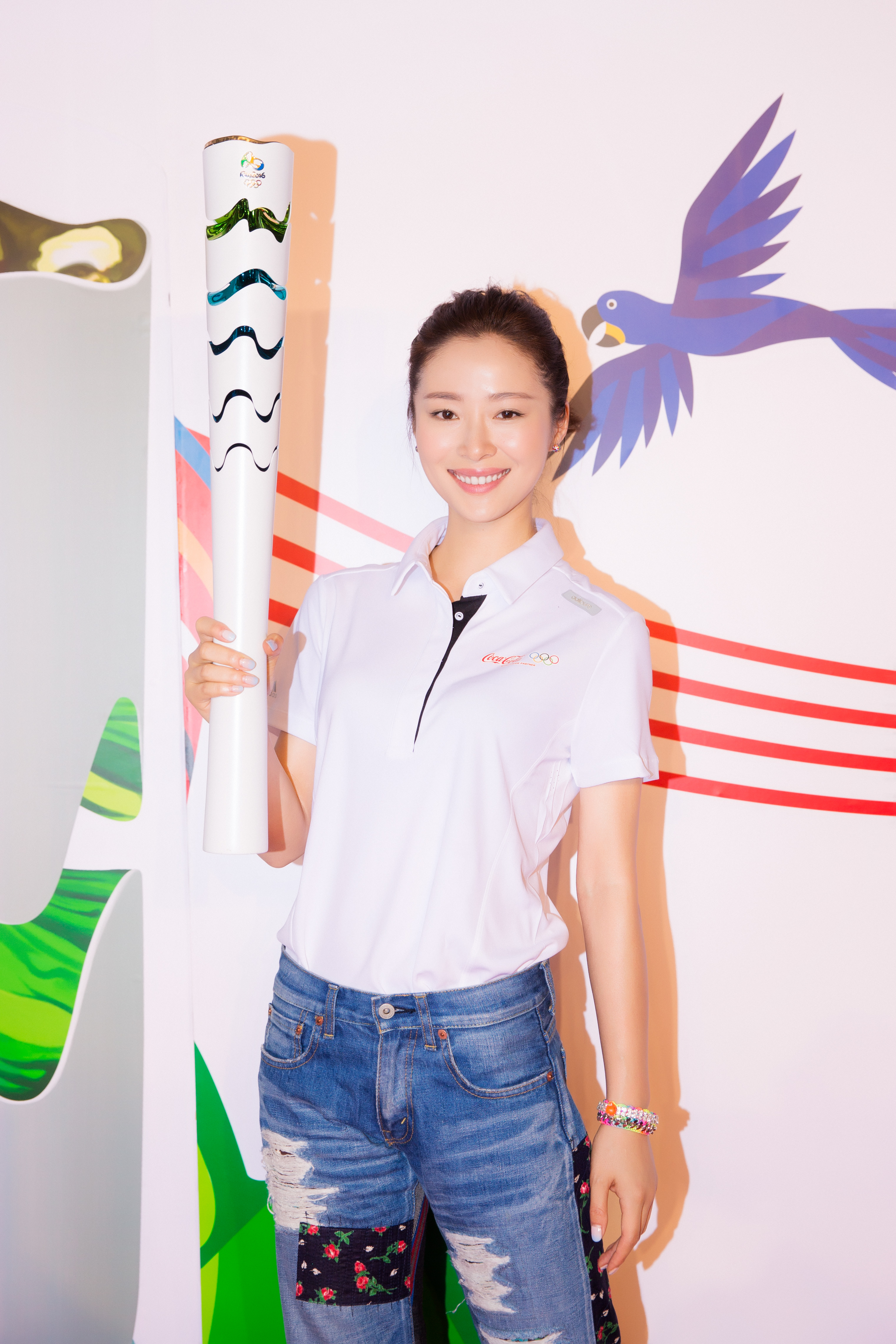  p>江一燕,原名江燕,9月11日出生于浙江省绍兴市,毕业于北京电影学院