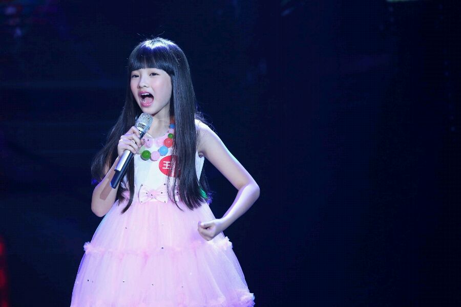  /p> p>2012年8月王巧签约中国 a target="_blank" href="/item