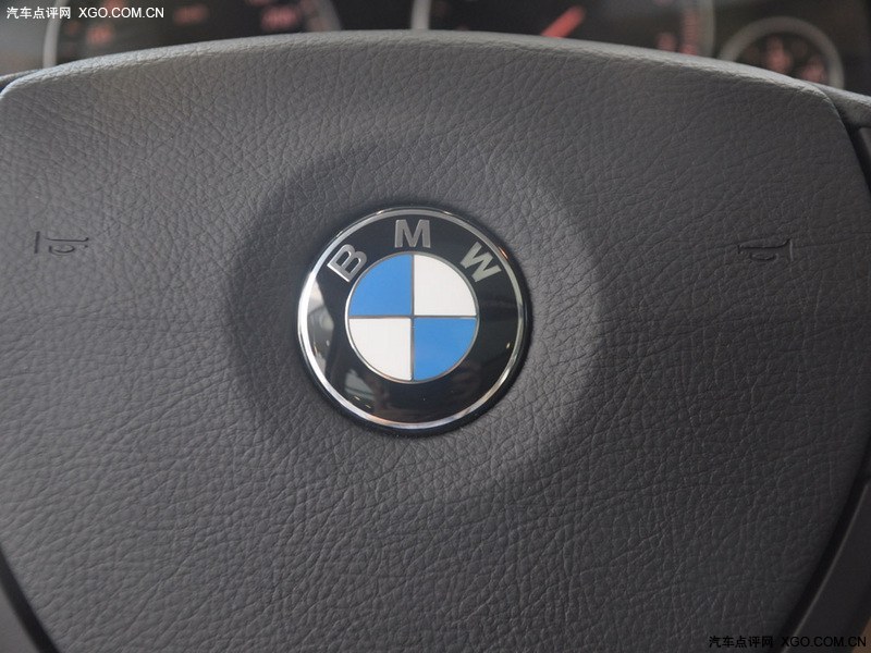  p>宝马(bmw),中文全称为巴伐利亚发动机制造厂股份有限公司,德国豪华